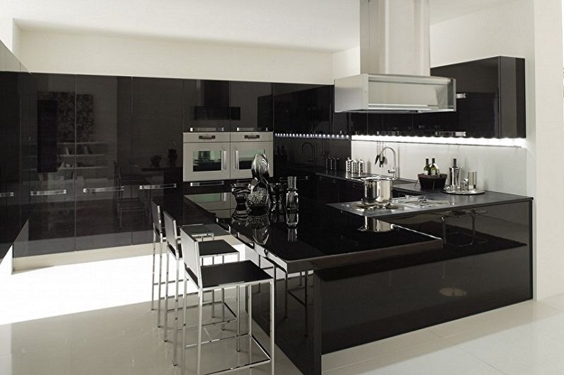 Черная кухня - дизайн интерьера фото