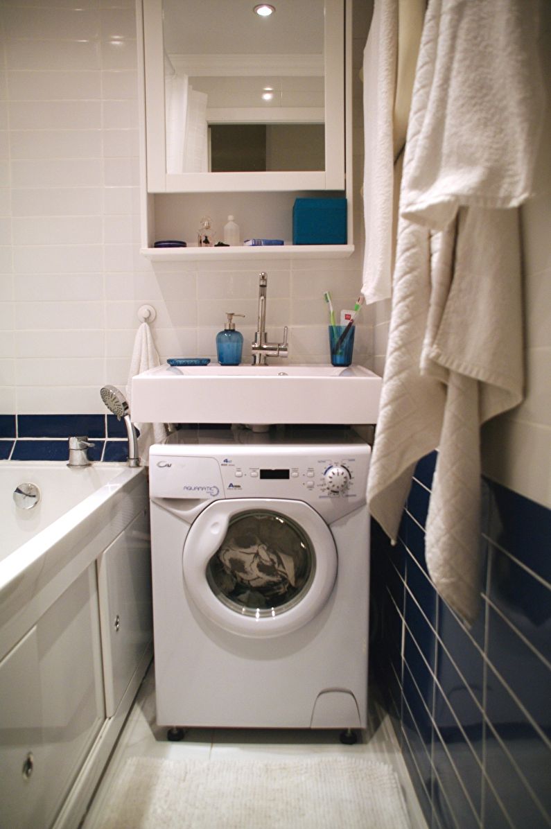 Расположение стиральной машинки в маленькой ванной комнате