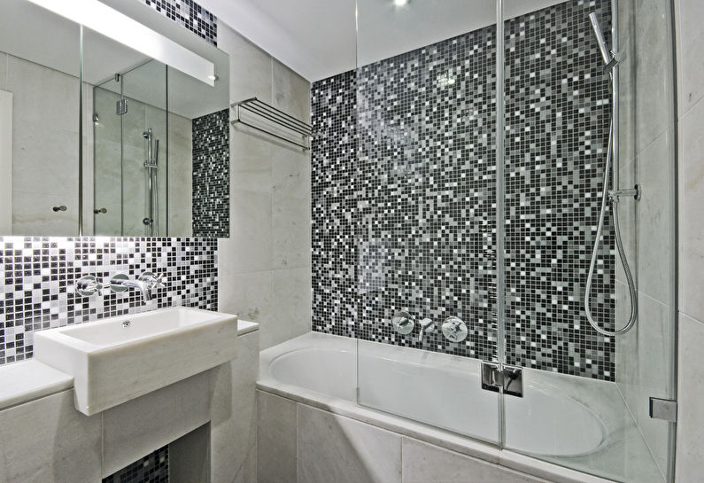 Дизайн маленькой ванной комнаты в серых тонах