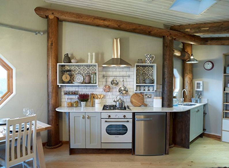 Дизайн маленькой кухни в стиле кантри - фото