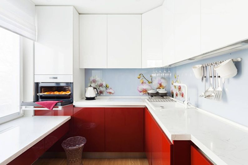 Дизайн интерьера кухни в светлых тонах - фото