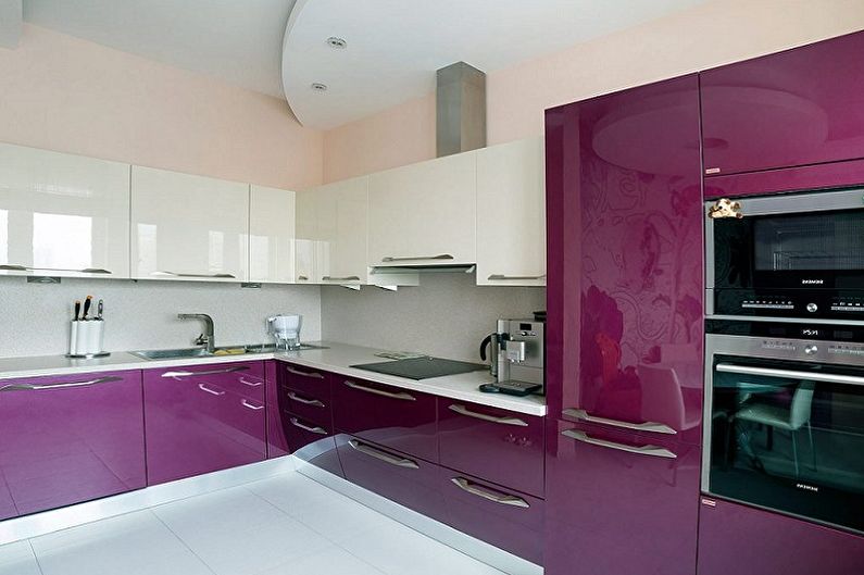 Дизайн фиолетовой кухни - Отделка стен