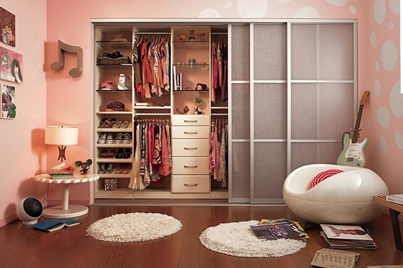 Идеи наполнения шкафа-купе для разных комнат - Детская комната