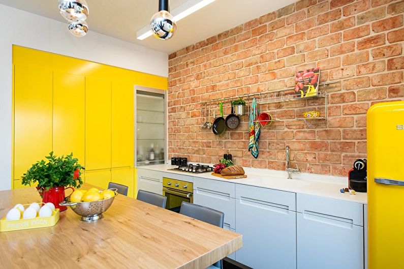 Желтая кухня 10 кв.м. - Дизайн интерьера