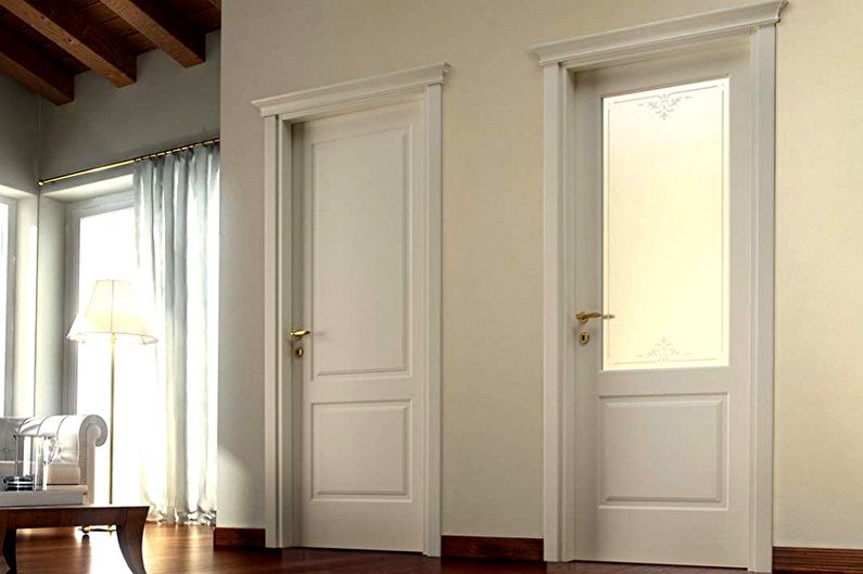 Белые двери в интерьере - фото