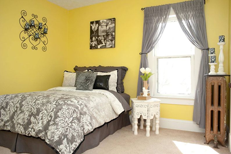 Дизайн маленькой спальни в желтых тонах - фото